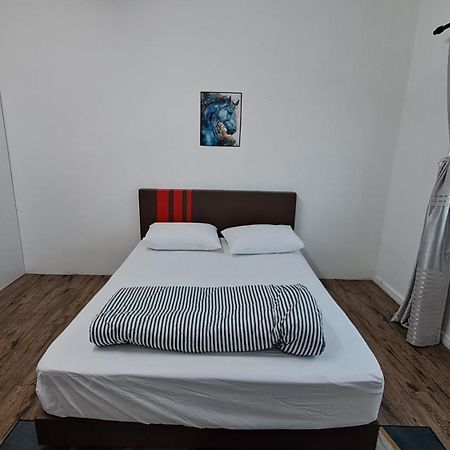 1201 Apartment Ladang Tok Pelam Tepipantaibatuburuk Kuala Terengganu Luaran gambar